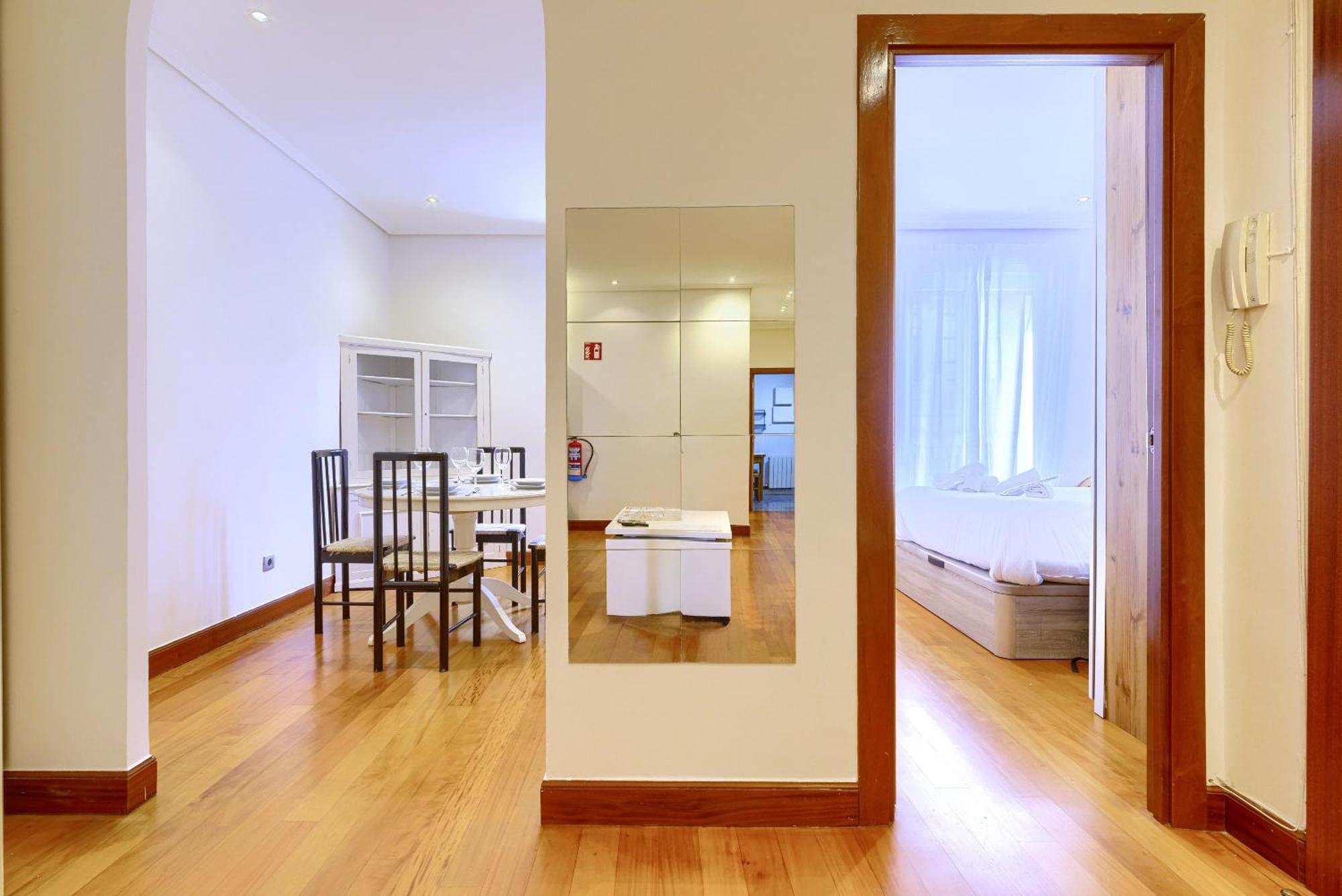 Ayuntamiento Cerca Del Casco Viejo & Parking Apartamento Bilbau Exterior foto